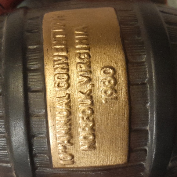 1980 Jim Beam Whiskey Barrel Fox Handles Mug - Picture 5 of 8